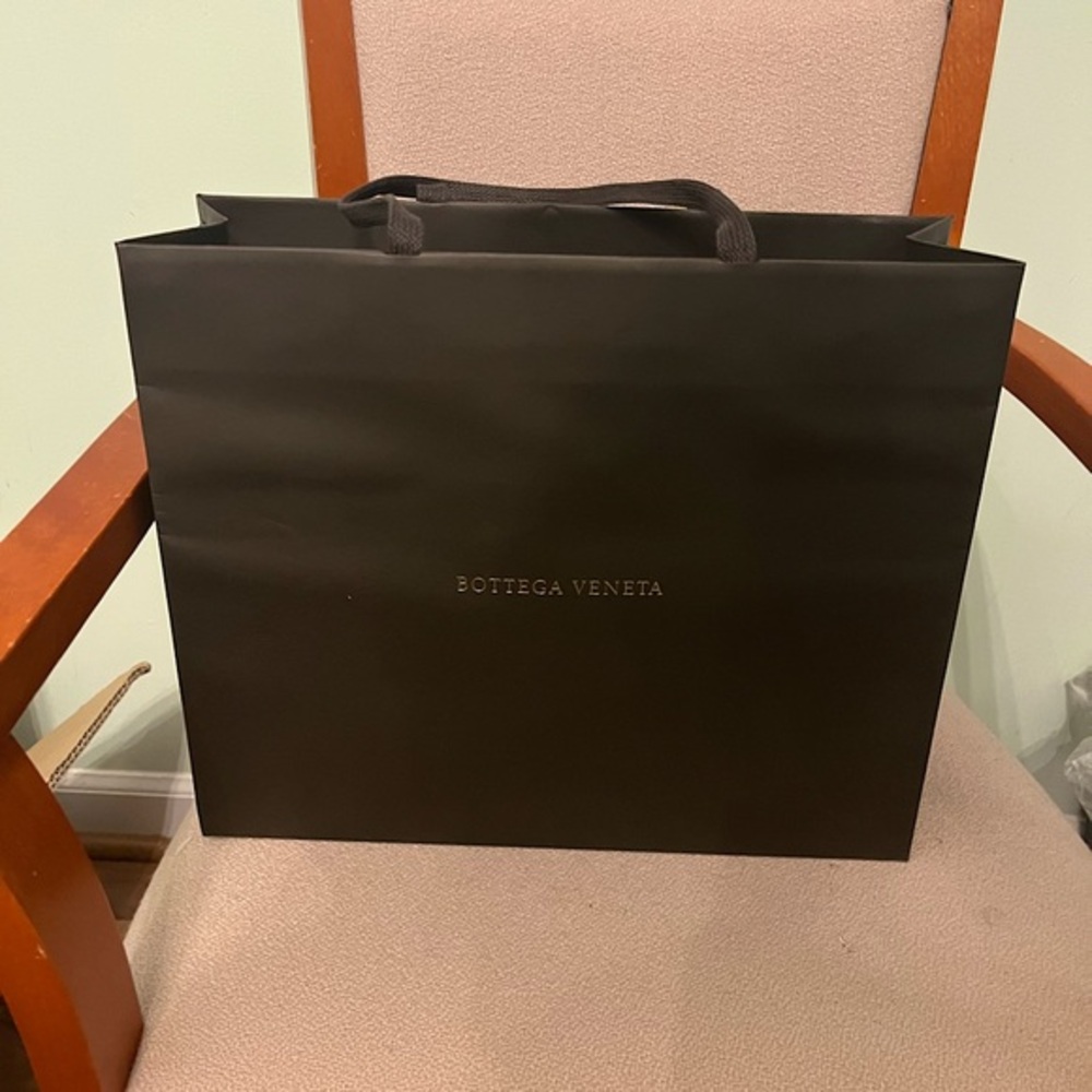 Genuine Large BOTTEGA VENETA Shopping Bag With Snap Closures